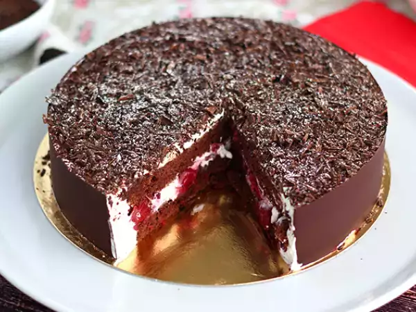 Recept Podrobne vysvetlený recept na čierny les