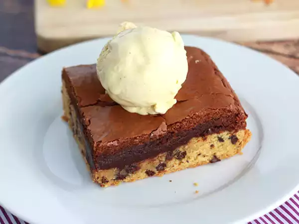 Recept Koláč so sušienkami a koláčikmi ideálny na občerstvenie!
