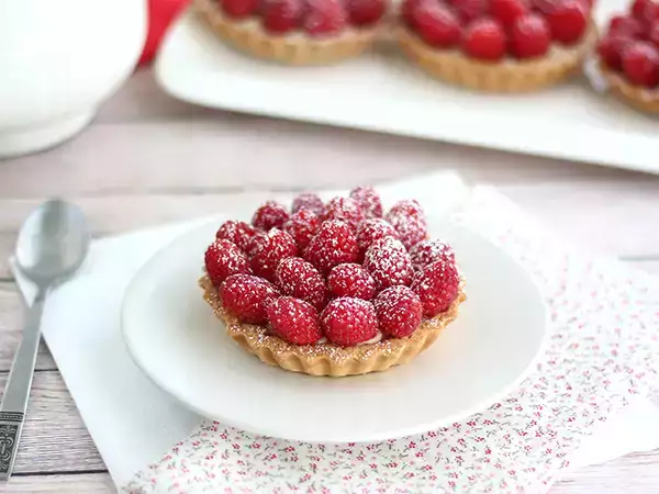 Recept Rýchle a jednoduché malinové koláčiky