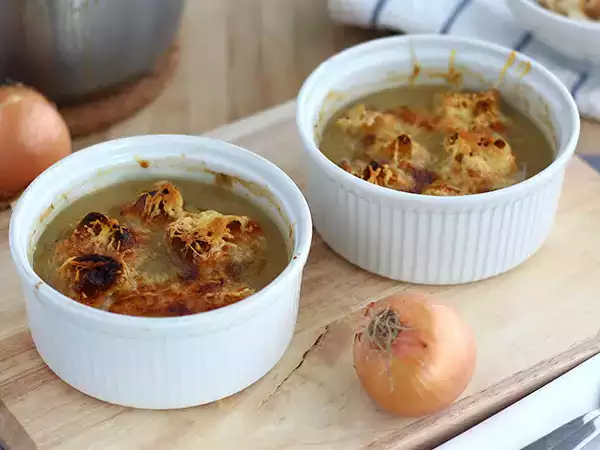 Recept Cibuľová polievka, klasika