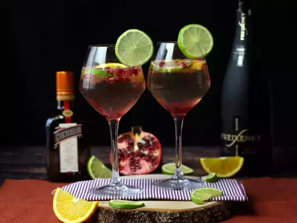 Recept Šumivé víno sangria: osviežujúca hviezda sviatkov