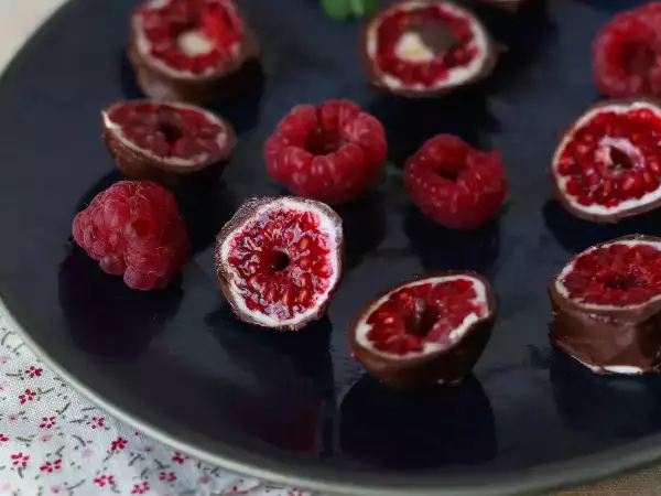 Recept Ako sa vyrába domáca franui? tieto super trendy čokoládové maliny!