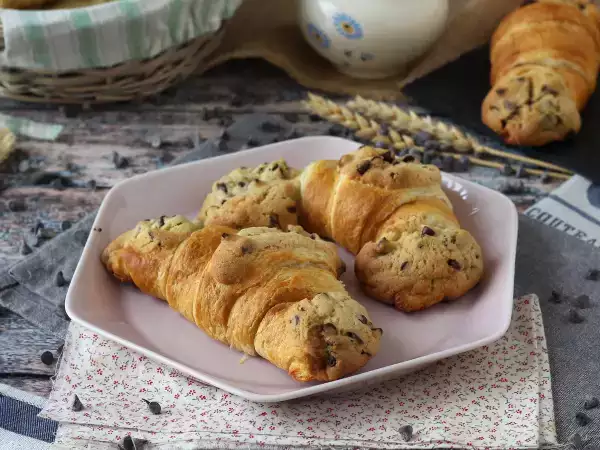 Recept Mimoriadne gurmánske, superjednoduché crookies. dokonalá kombinácia croissantu a sušienky!