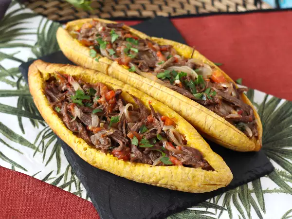 Recept Plátky plnené strúhaným mäsom a strúhaným syrom