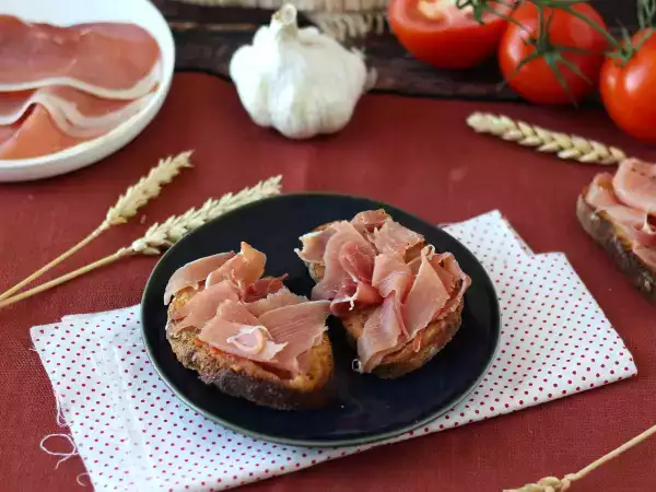 Recept Sendviče s paradajkami a šunkou serrano