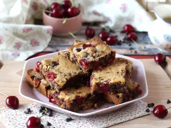 Recept Blondie čerešne a čokoláda, dokonalý chrumkavý a fondánový koláč