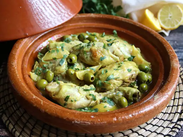 Recept Kuracie mäso, citrón a olivy (veľmi jednoduché na prípravu!)