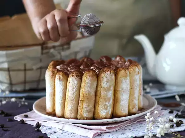 Recept Lahodná charlotte v štýle tiramisu bez vajec