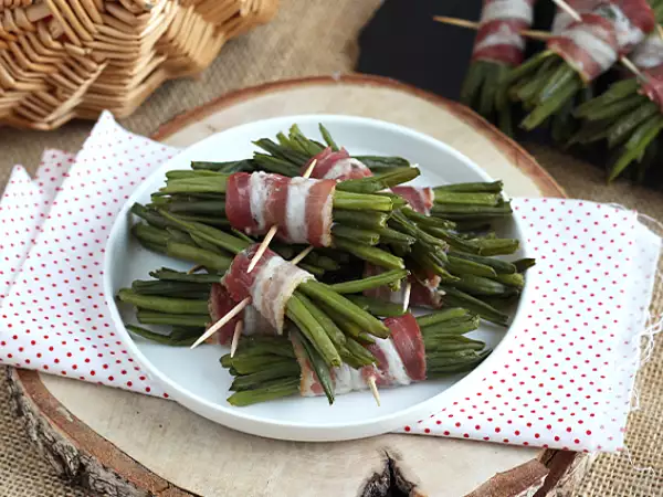 Recept Balíky zelenej fazule a údená slanina
