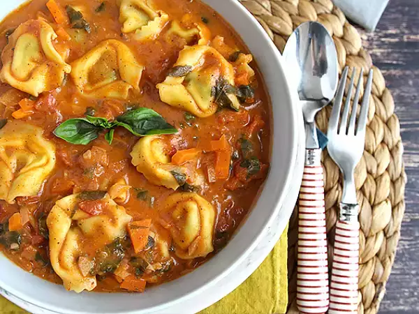 Recept Polievka tortellini