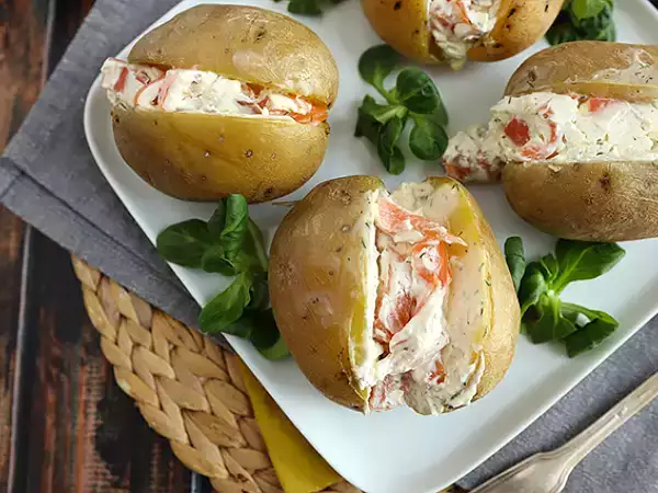 Recept Zemiaky plnené údeným lososom a syrom fromage frais