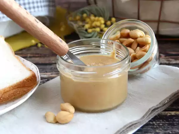 Recept Ako pripraviť arašidové maslo za 5 minút?