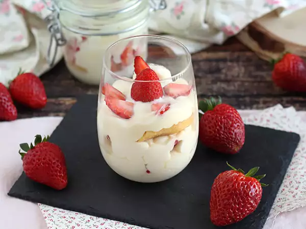 Recept Chladené jahodové tiramisu verrines