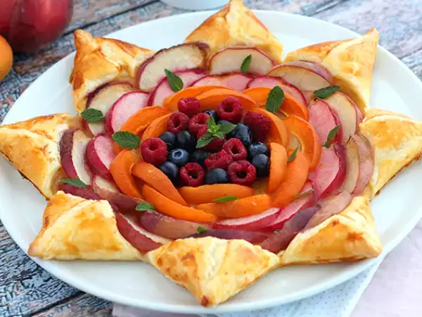 Recept Ovocný koláč s hviezdičkou