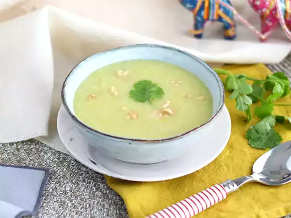 Recept Polievka z póru, kokosového mlieka a kari