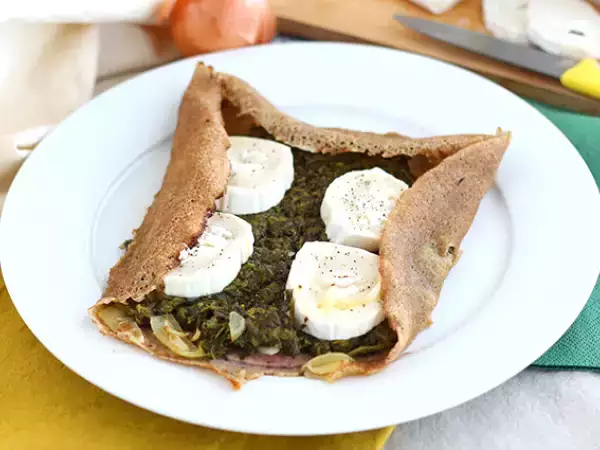 Recept Pohánková palacinka so špenátom, šunkou a kozím syrom