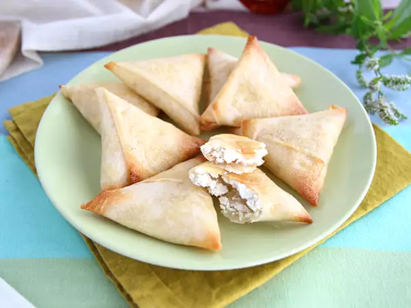 Recept Samoussas s kozím syrom a medom