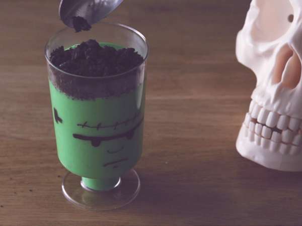 Frankensteinove krémy na Halloween - Príprava krok 11