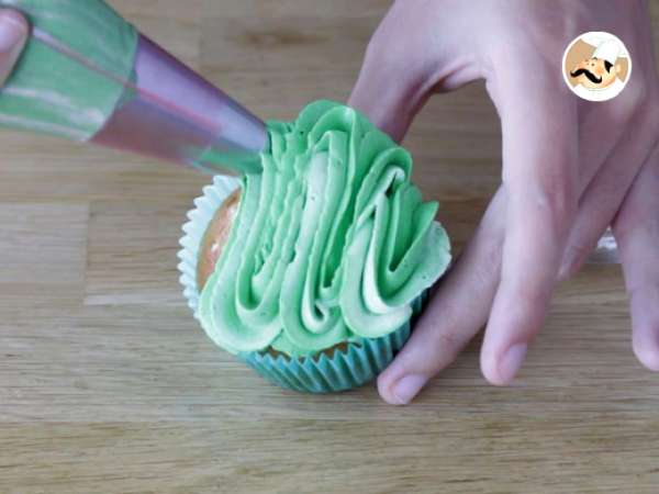 Monster cupcakes na Halloween - Príprava krok 17