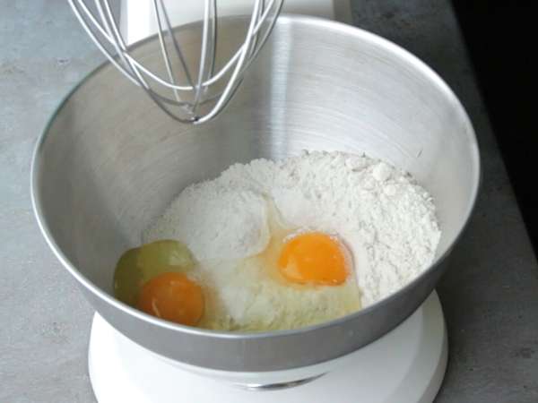 Ľahké palacinky bez lepku a mlieka - Príprava krok 1