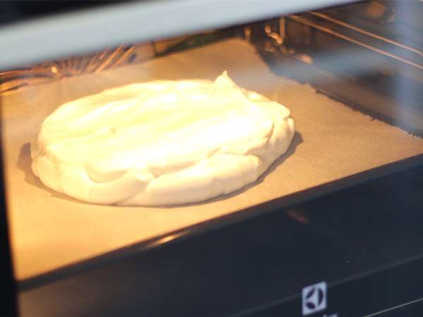 Jednoduchá jahodová pavlova - Príprava krok 3