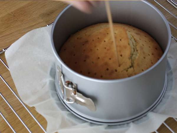 Trojmliečny koláč Tres Leches - Príprava krok 8