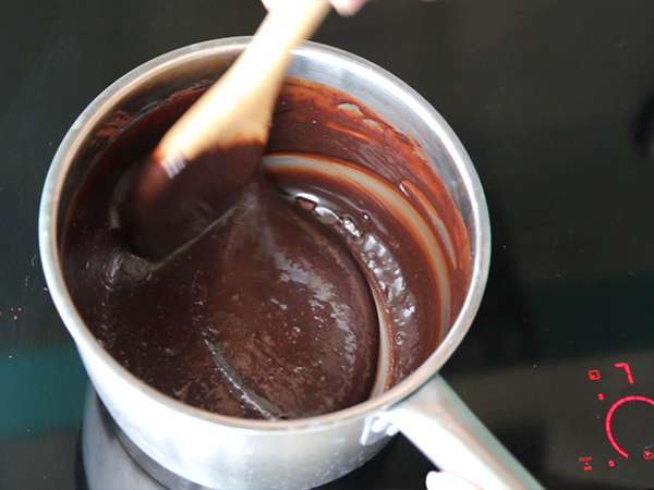 Brigadeiro, malé brazílske sladkosti - Príprava krok 2