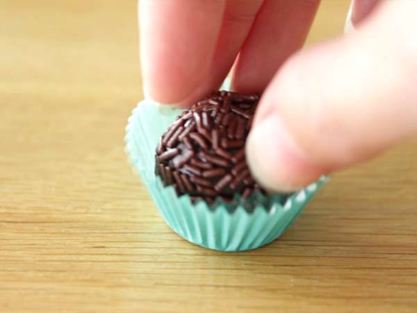 Brigadeiro, malé brazílske sladkosti - Príprava krok 5