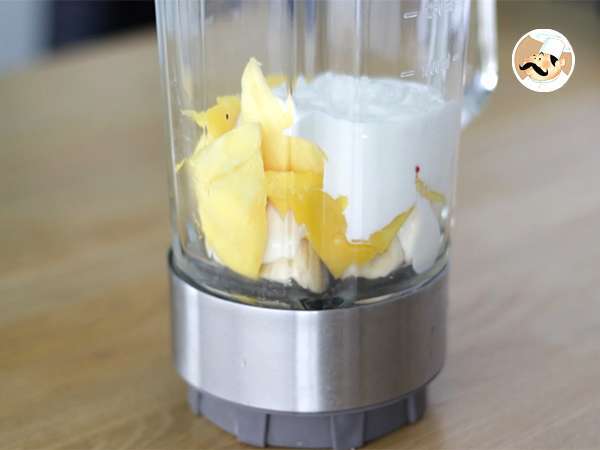 Miska smoothie s mangom a banánom - Príprava krok 1
