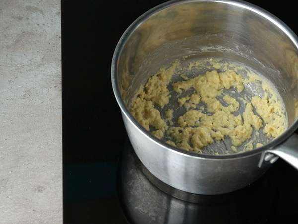 Béchamelová omáčka, jednoduchý recept - Príprava krok 2