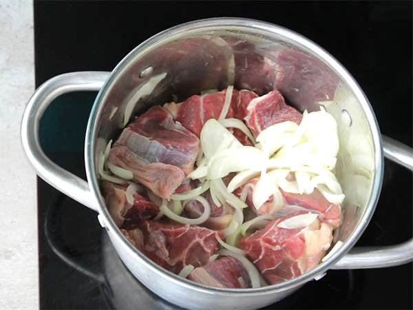Hovädzie bourguignon - Príprava krok 1