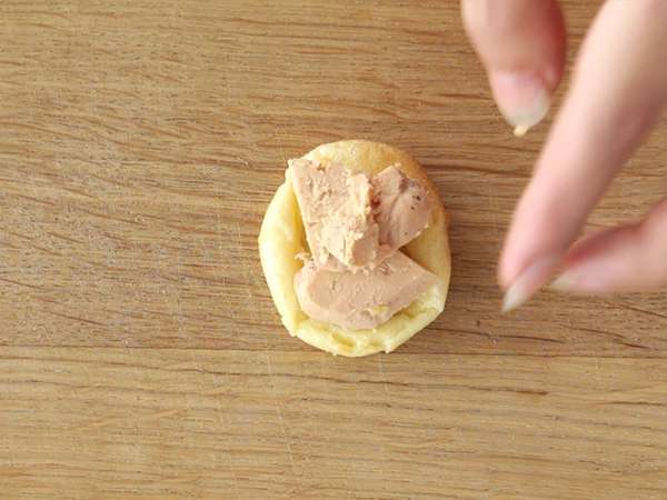 Makrónky z foie gras s quenelles - Príprava krok 4
