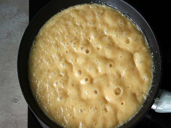 Koláč s banoffee, banánmi a karamelom - Príprava krok 4