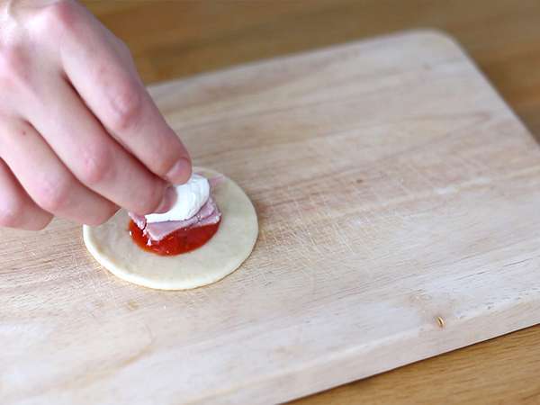 Pizza guľôčky na zdieľanie - Príprava krok 2