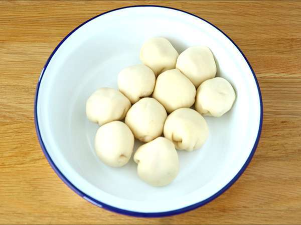 Pizza guľôčky na zdieľanie - Príprava krok 4