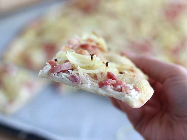 Flammekueche, alsaský flambovaný koláč - Príprava krok 6