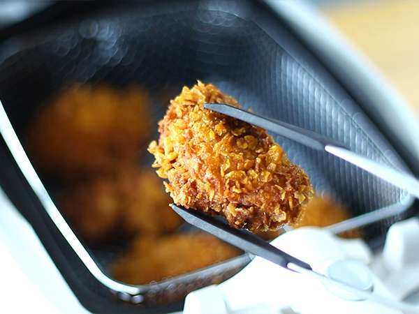 Chrumkavé kuracie stehienka v štýle KFC - Príprava krok 7