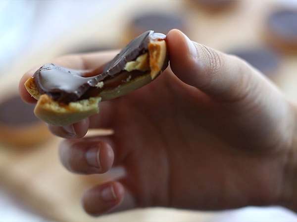Karamelové a čokoládové koláčiky - Príprava krok 9