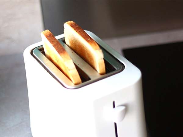 Toasty s rilletami a uhorkami - Príprava krok 1