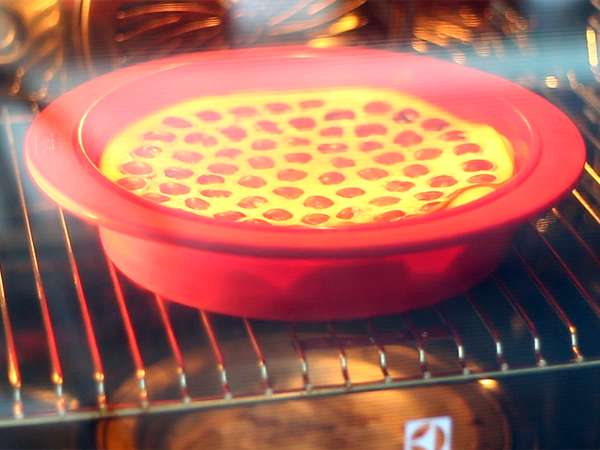 Čerešňový clafoutis, mimoriadne roztápajúca sa klasika - Príprava krok 4