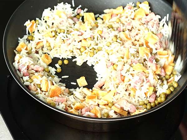 Expresná kantonská ryža, jednoduchý recept - Príprava krok 3
