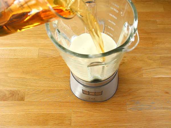 Baileys, írsky likér z whisky - Príprava krok 1