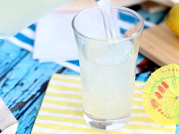 Jednoduchá limonáda na uhasenie smädu - Príprava krok 4