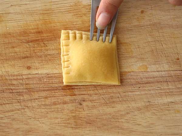 Ricotta ravioli, recept krok za krokom - Príprava krok 7