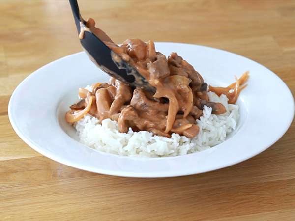 Rýchle a jednoduché hovädzie mäso Stroganoff - Príprava krok 6