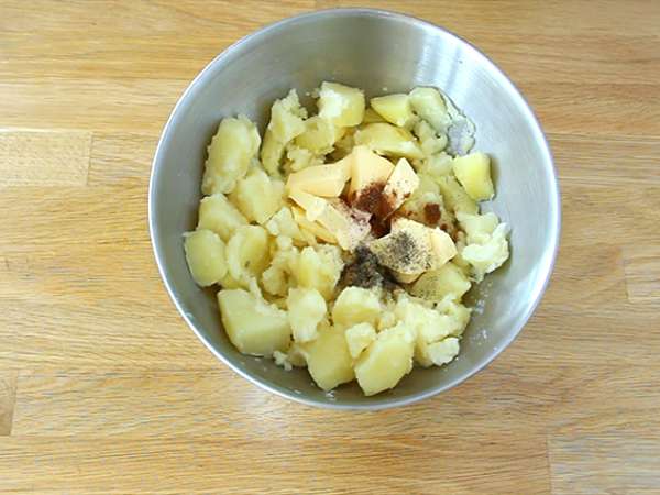 Jednoduchá domáca zemiaková kaša - Príprava krok 2