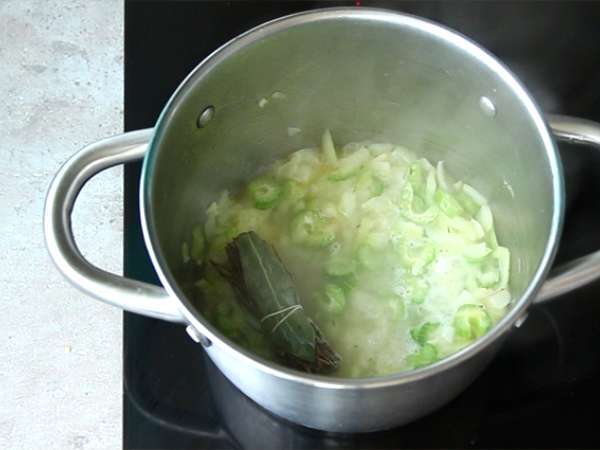Moules marinières, jednoduchý a chutný recept - Príprava krok 2