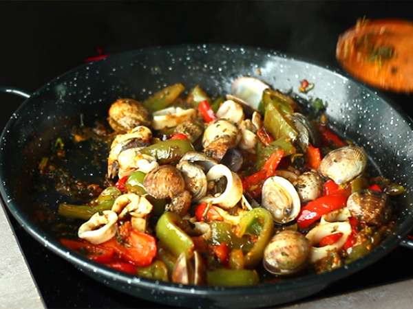 Paella s morskými plodmi - Príprava krok 8