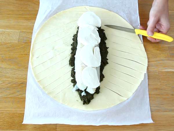 Ryba v kruste z lístkového cesta so špenátom a syrom mozzarella - Príprava krok 2