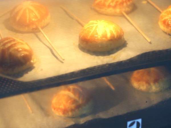 Mini kráľovské koláče s čokoládovými lupienkami - Príprava krok 7
